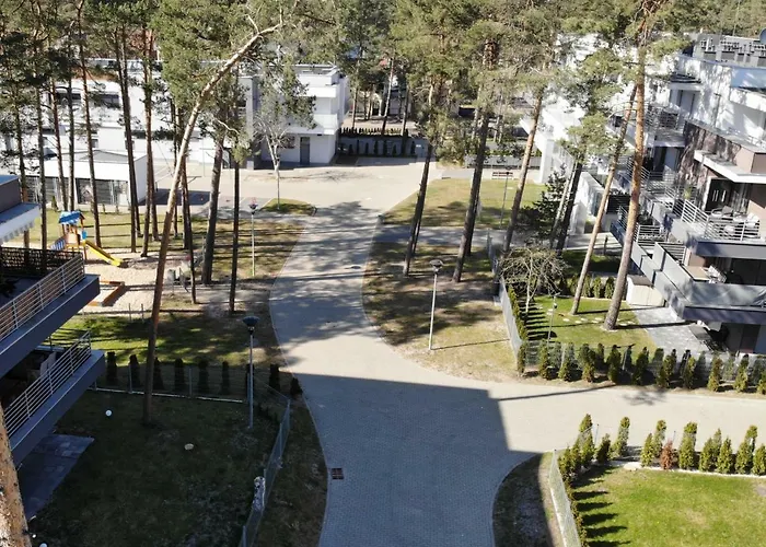 Bryza Z Ogrodkiem * Pogorzelica (Gmina Rewal)